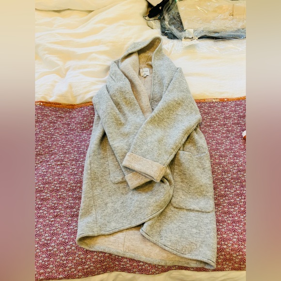 Gentle Fawn XS Ramona Cardi in light Grey.  So COZY! - Picture 8 of 9